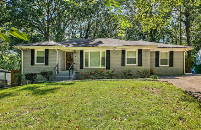 Charming 3 Bedroom Ranch in Quiet Decatur Neighborhood – Spacious Lot  Stylish Updates! photos photos