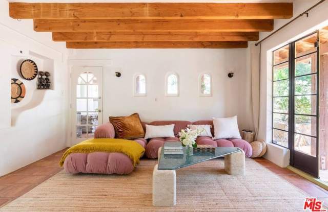 3539 Canon Dr photos photos