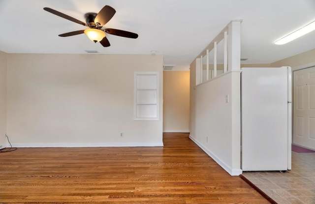 711 11th Avenue N Gallery 2