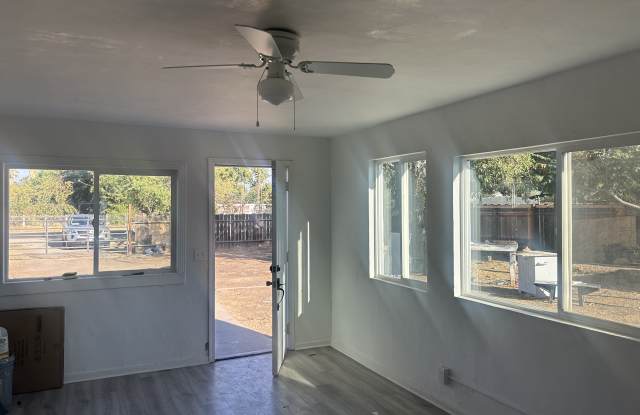 504 Colorado Ave - 504 Colorado Avenue, Modesto, CA 95351