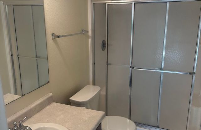 3 bedroom 2 bathroom ranch house Gallery 4
