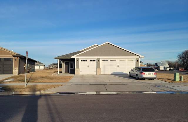 Three bedroom two bathroom triple garage house photos photos