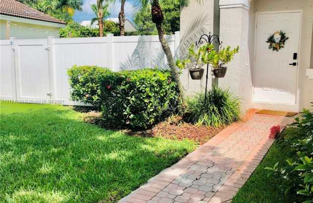 15053 SW 50th Ct Gallery 4