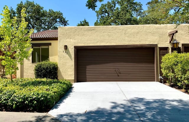 795 Adobe Dr - 795 Adobe Drive, Santa Rosa, CA 95404