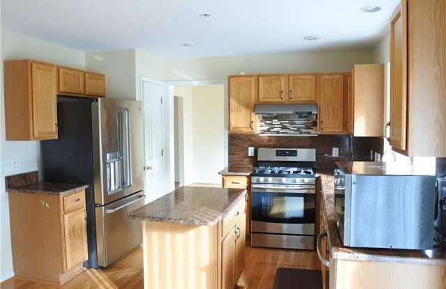 3165 EMPIRE STATE Drive Gallery 4