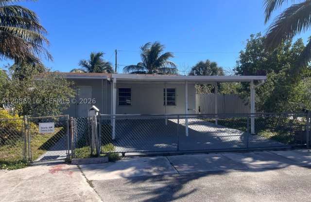 16531 NW 18th Ct Gallery 1