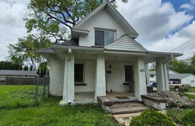 Charming 2 bed-1 bath in Bloomington photos photos