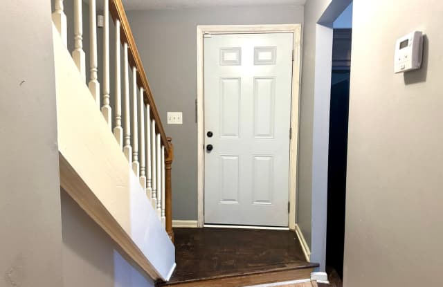 Awesome Condo!! 2 Bed/1.5 Bath! 1100 sq.ft. Close to Post!! Move in Ready!! Gallery 3