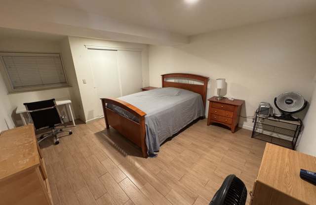 2710 Belrose Avenue - 1 photos photos