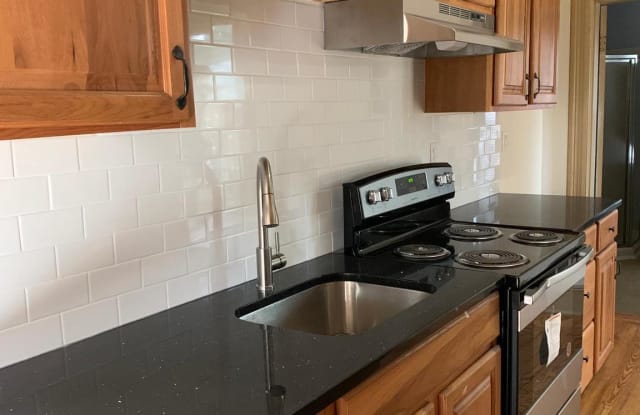 121 WASHINGTON AVENUE - 121 Washington Avenue, Chestertown, MD 21620