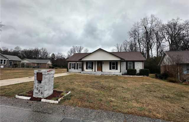 1986 Christopher Way photos photos