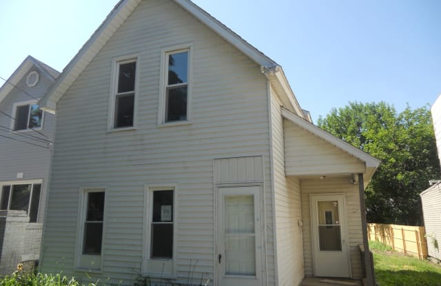 922 Dayton SW - 922 Dayton Street Southwest, Grand Rapids, MI 49504