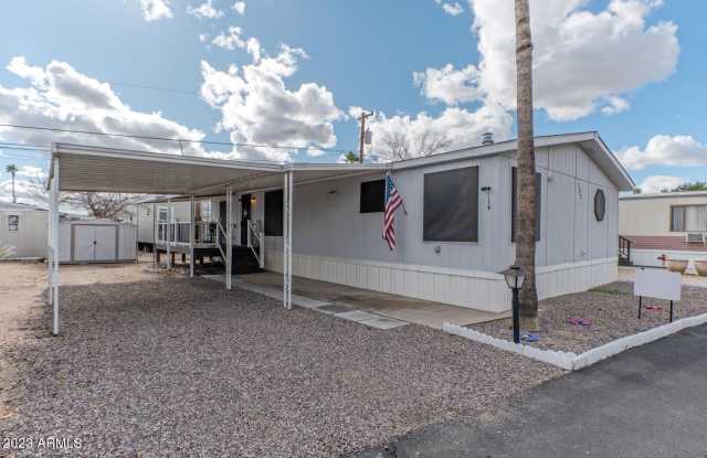 16005 N 32nd Street unit: 157 photos photos