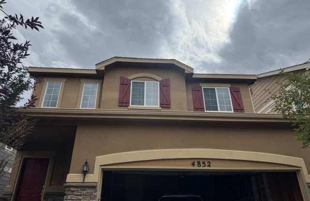 Stunning 4BR House in Aurora photos photos