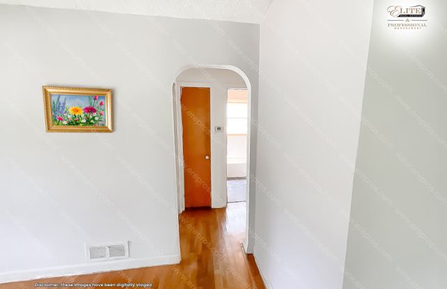 3513 Trumbull Ave Gallery 2