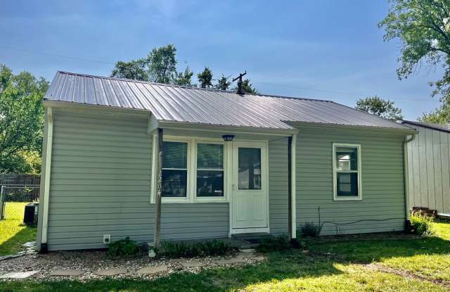 Remodeled Residential Home on East Side - Preleasing for 26/27 School Year! photos photos