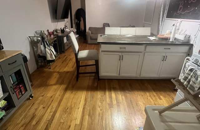 258 1ST ST Gallery 3