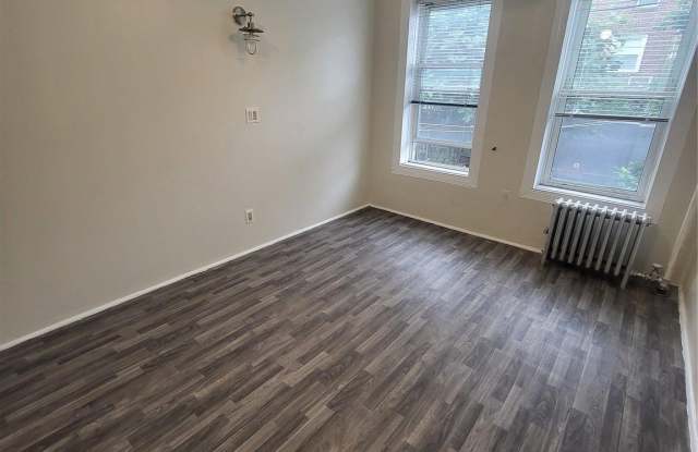3035 49 St photos photos