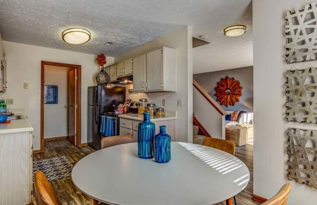 Bedford Commons Apartments Gallery 4