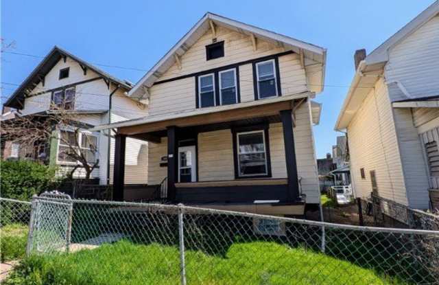 108 Mccandless St photos photos