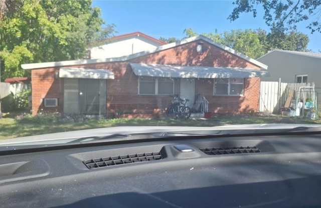 2523 ROOSEVELT ST photos photos