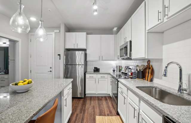 5115 Park Place Gallery 4