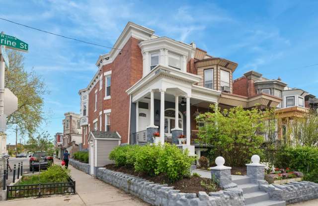 Luxury 3-Bedroom Corner Home minutes from Center City! photos photos