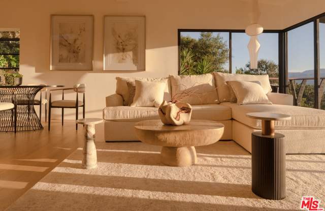 7802 Torreyson Drive Gallery 1