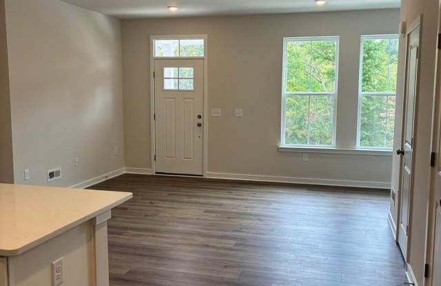 608 BRASS Lane Gallery 3