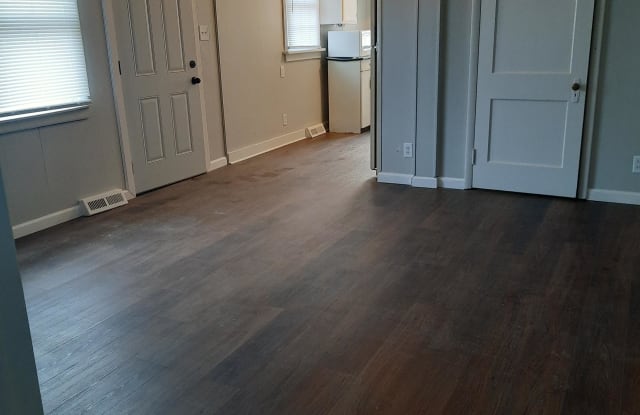 1645 South Highland Avenue - 1 - 1645 South Highland Avenue, Freeport, IL 61032 1645 South Highland Avenue - 1 - 1645 South Highland Avenue, Freeport, IL 61032