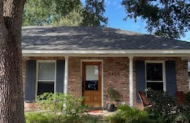 Great Home in Country Club Estates off Brentwood - Heart of South Baton Rouge - 8455 Justin Avenue, East Baton Rouge County, LA 70809