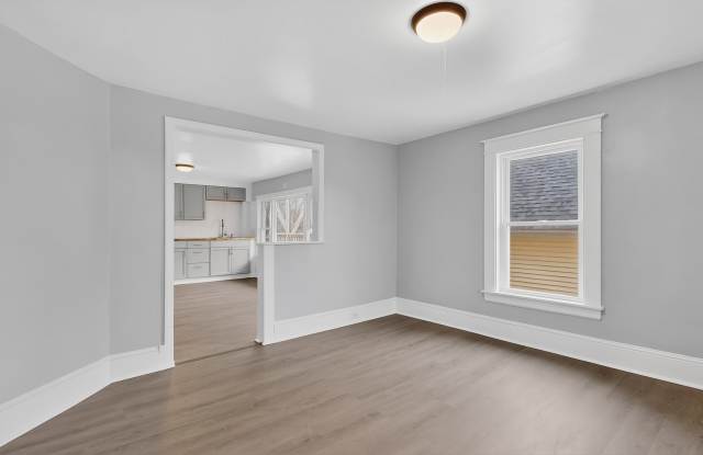83 Brook Street - A Gallery 4