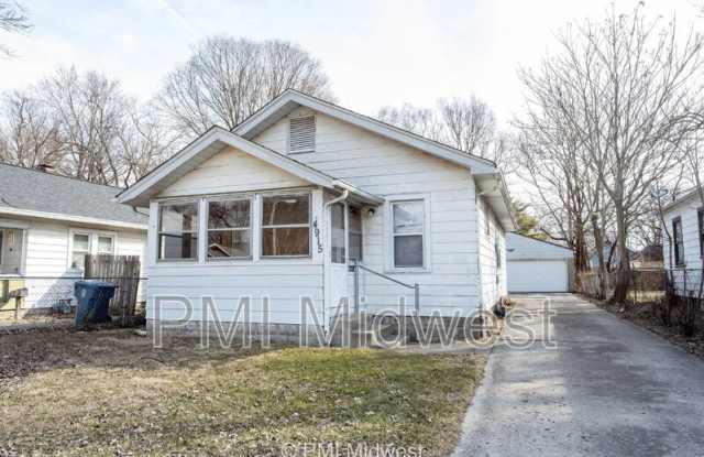 4915 Crittenden Ave - 4915 Crittenden Avenue, Indianapolis, IN 46205