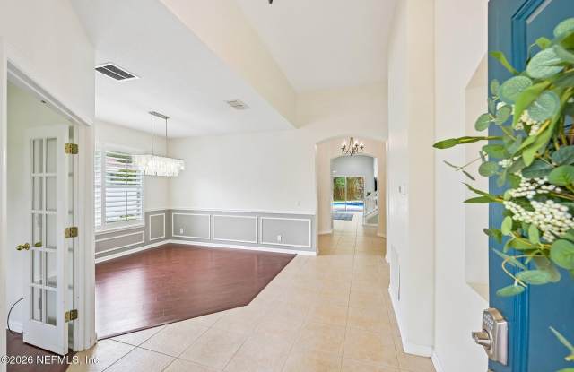 131 CORNWALL Drive Gallery 2