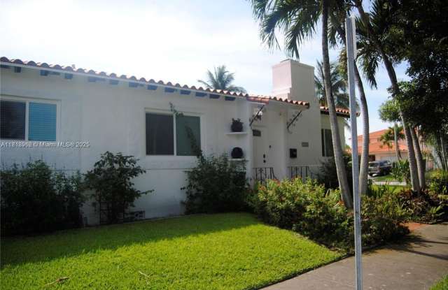 2235 SW 23rd Ave photos photos