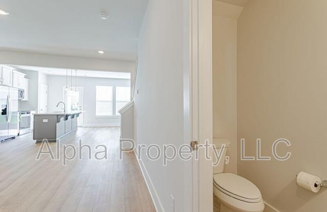 302 Marston Ln Gallery 4