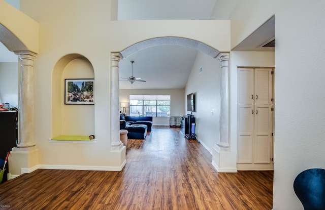 5050 E PARADISE Lane Gallery 4