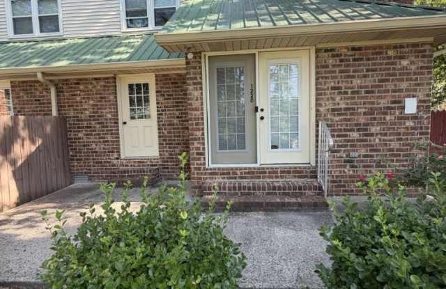 1220 Hamilton Dr. photos photos