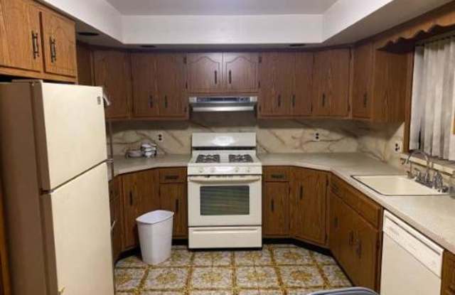 115 Hartman Avenue - 115 Hartman Avenue, Garfield, NJ 07026 115 Hartman Avenue - 115 Hartman Avenue, Garfield, NJ 07026