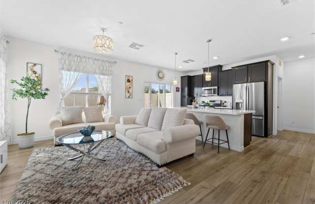 237 Callen Falls Avenue photos photos