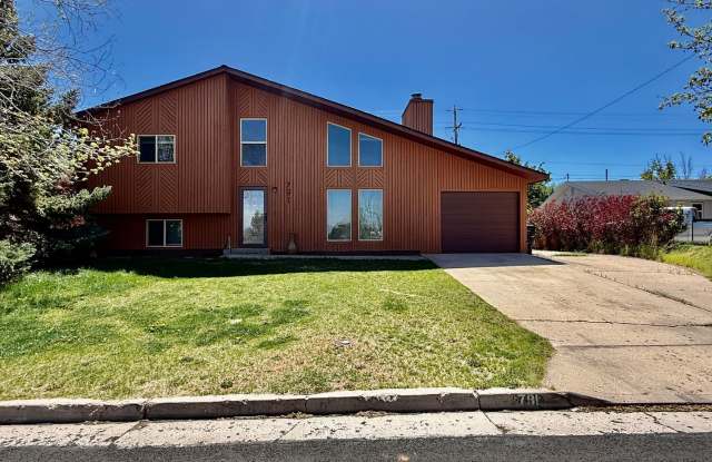 Pet-friendly 4-BR Home in Cedar City with Large Yard Gallery 3