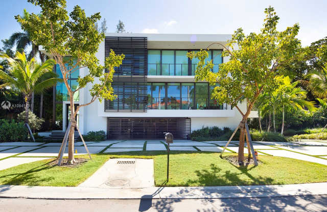 420 N Hibiscus Dr - 420 North Hibiscus Drive, Miami Beach, FL 33139