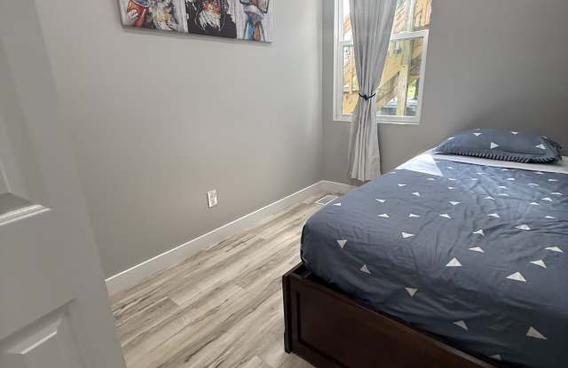 328 N Euclid Ave photos photos