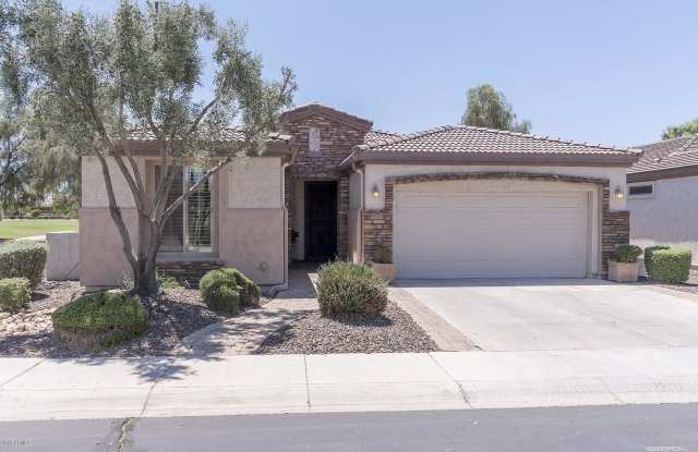 4271 E BLUE SPRUCE Lane Gallery 2