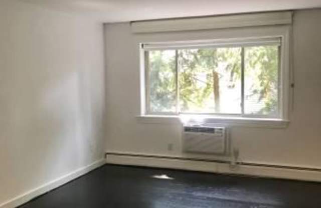 327 Harvard Gallery 3