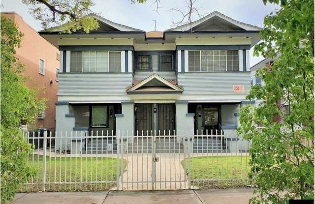 840 W 40th Place - 840 West 40th Place, Los Angeles, CA 90037 840 W 40th Place - 840 West 40th Place, Los Angeles, CA 90037