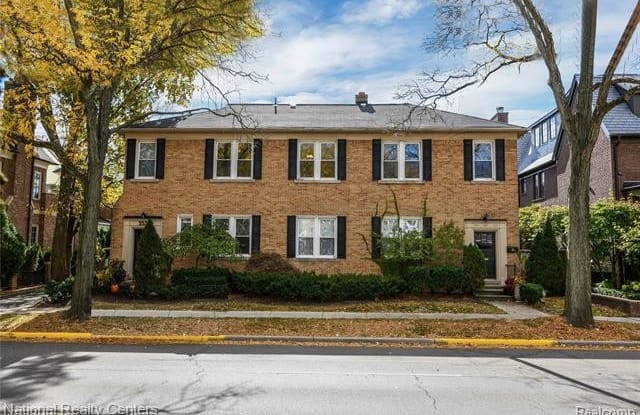 255 W BROWN Street - 255 W Brown St, Birmingham, MI 48009