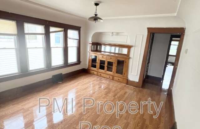 2875A N 25th St photos photos