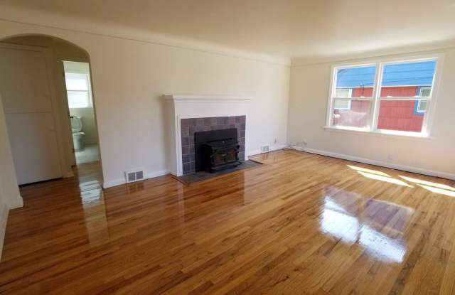 202 M st SE Gallery 2