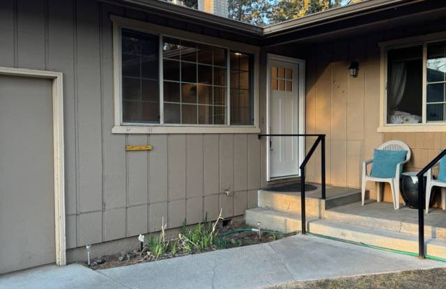 Updated Duplex in SE Bend photos photos